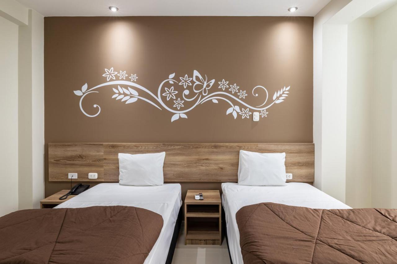Hotel Solec ปิวรา ภายนอก รูปภาพ